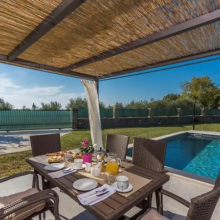 Terre Bianche With Private Pool And Whirlpool Villa Buje Exterior photo