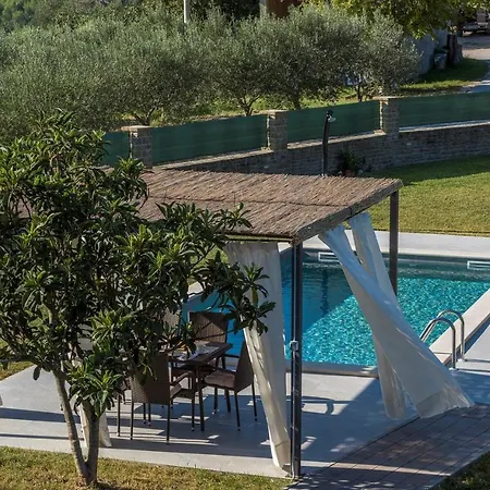Terre Bianche With Private Pool And Whirlpool Villa Buje Exterior photo
