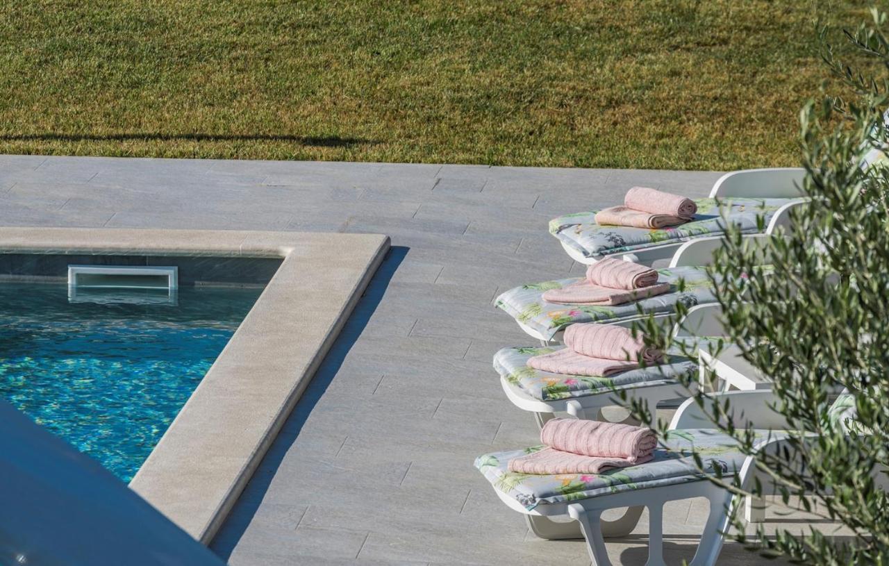 Terre Bianche With Private Pool And Whirlpool Buje