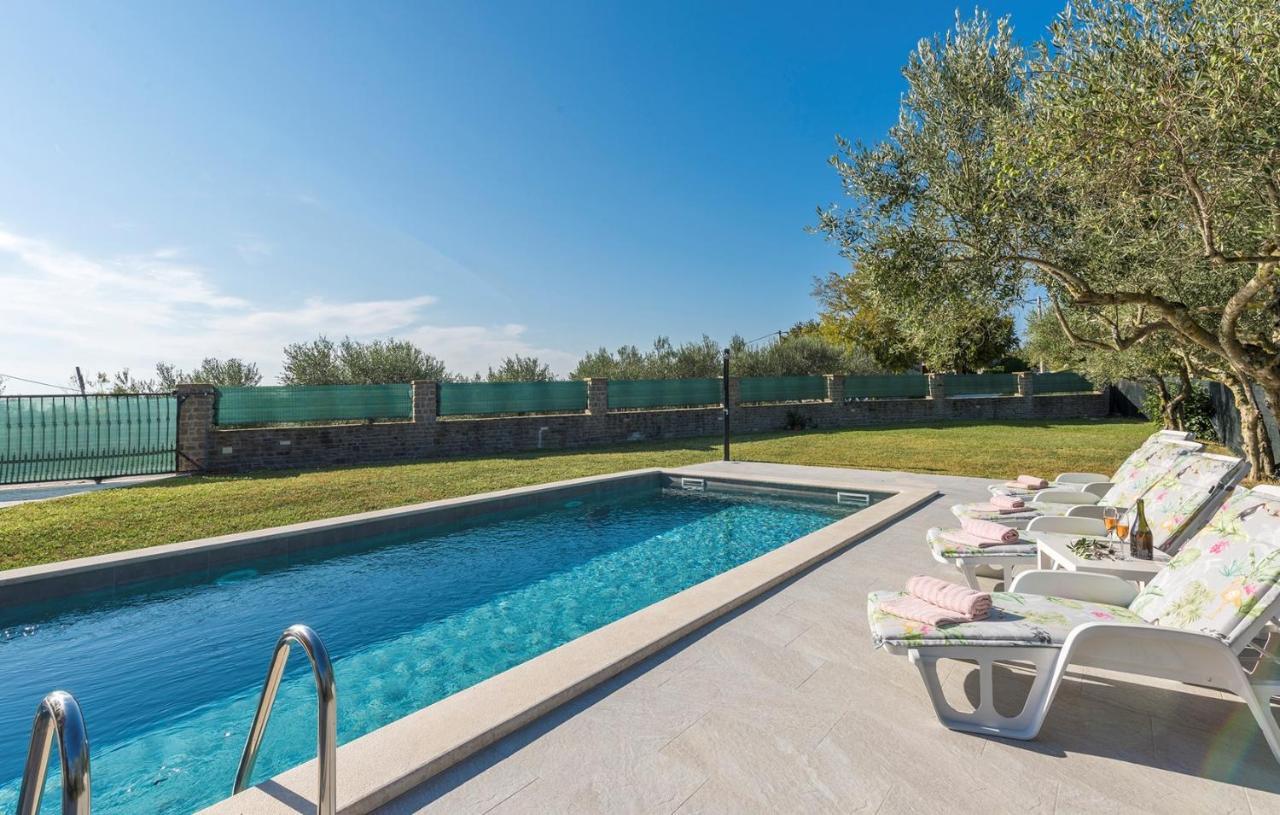 Holiday home Terre Bianche With Private Pool And Whirlpool